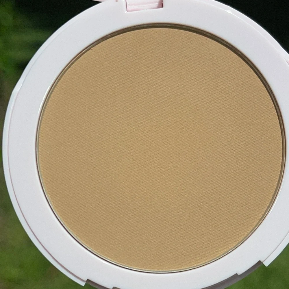 MALLY BEAUTY Soft As Silk Powder Foundation In Medium